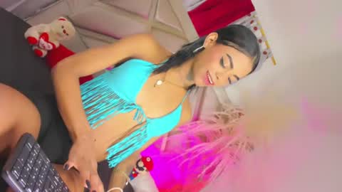 sophia_horny19 online show from July 2026 12:48:02 AM