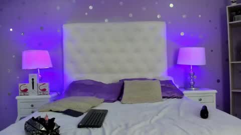 Sophia  online show from February 2025 07:21:01 PM