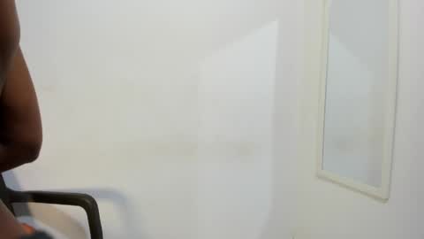 sophia_moons_ online show from April 2026 05:36:02 AM