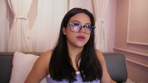 Snapshot of sophia_wilsonn_ chatting on October 2025 11:11:01 AM Sofi online show from October 2025 11:11:01 AM