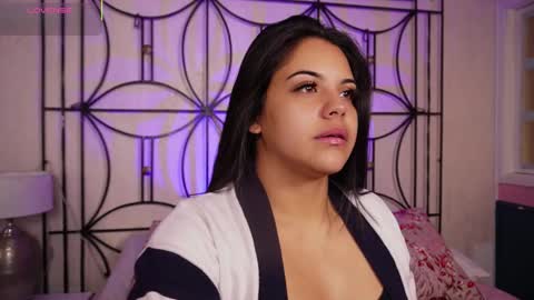 Snapshot of sophia_wilsonn_ chatting on December 2025 10:55:01 AM Sofi online show from December 2025 10:55:01 AM