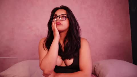 Snapshot of sophia_wilsonn_ chatting on April 2026 04:22:01 PM Sofi online show from April 2026 04:22:01 PM