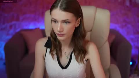 Sophia online show from June 2026 06:04:02 AM
