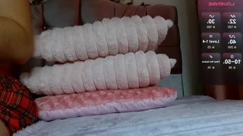 Snapshot of sophiaalee chatting on December 2025 12:38:02 AM SophiaLee online show from December 2025 12:38:02 AM