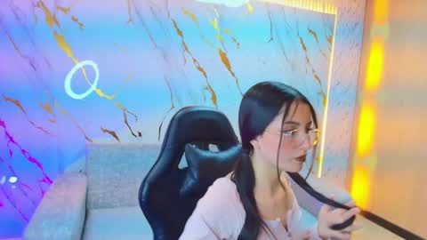 sophiadoll_tf online show from September 2025 08:01:01 PM