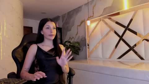 sophiadoll_tf online show from May 2026 09:43:01 PM