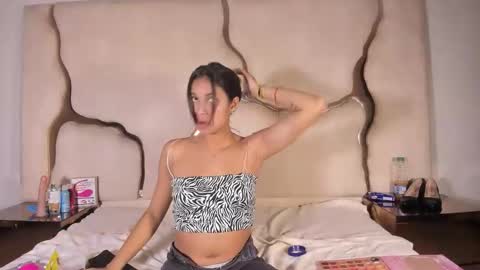 Sophia online show from December 2025 06:59:01 PM