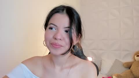 Sophia Howland online show from May 2026 09:11:02 PM