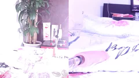 Snapshot of sophialovers01 chatting on March 2026 12:59:01 AM phi online show from March 2026 12:59:01 AM
