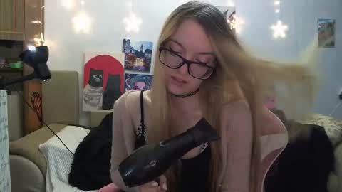 SophiaSonata online show from September 2025 06:42:02 PM