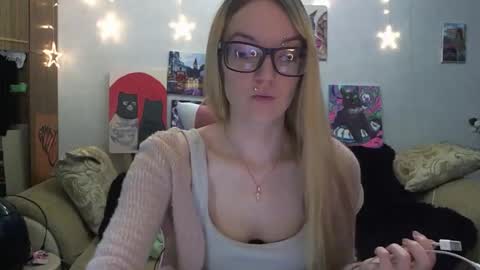 SophiaSonata online show from October 2025 09:45:01 PM