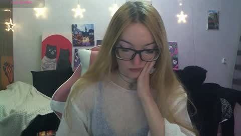 Snapshot of sophiasonata chatting on January 2026 02:04:02 AM SophiaSonata online show from January 2026 02:04:02 AM