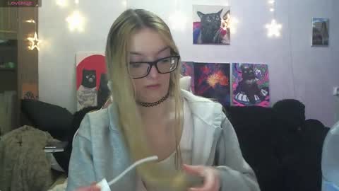 Snapshot of sophiasonata chatting on February 2026 10:30:01 PM SophiaSonata online show from February 2026 10:30:01 PM