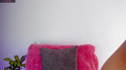 Snapshot of sophie_001 chatting on December 2024 07:52:02 PM Sophie online show from December 2024 07:52:02 PM