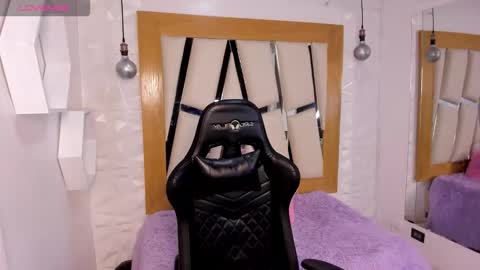 Sophie  online show from November 2025 07:46:02 PM