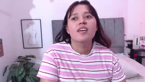 Sophie  Alis online show from October 2025 06:40:02 PM