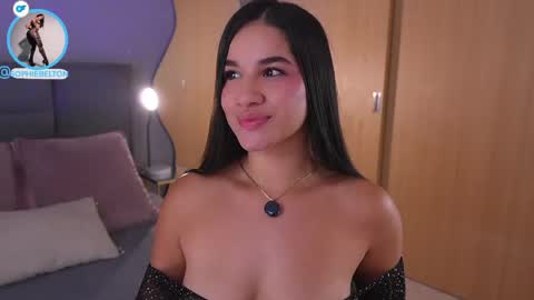 sofia online show from February 2026 07:04:02 PM