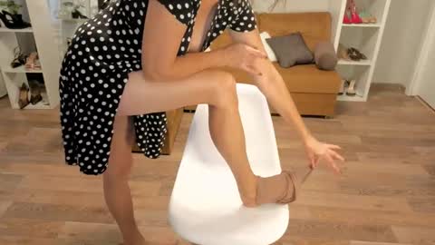 Sophie online show from November 2025 11:54:01 AM