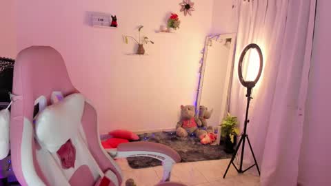 sophie doll online show from January 2025 12:17:02 AM