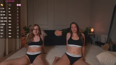 Snapshot of sophie_fennec chatting on October 2025 11:43:01 PM sophie_fennec online show from October 2025 11:43:01 PM