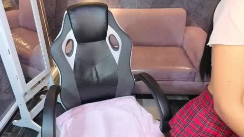 sophie_jones_b online show from May 2026 12:45:02 PM