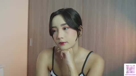 Sophie or Sof online show from March 2026 11:33:01 PM