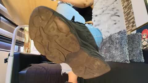 Sophie online show from January 2026 03:17:02 PM