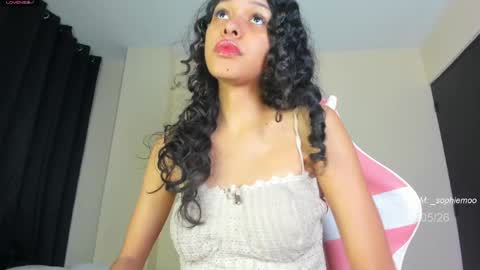 Snapshot of sophie_moo chatting on May 2026 12:56:02 PM Sophie online show from May 2026 12:56:02 PM
