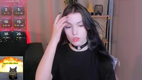 sophie_nomenal_ online show from September 2025 09:05:01 PM