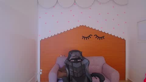 Snapshot of sophie_t_ chatting on January 2025 03:39:01 PM Sofia online show from January 2025 03:39:01 PM