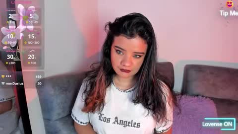 Snapshot of sophie_t_ chatting on October 2025 02:21:02 AM Sofia online show from October 2025 02:21:02 AM