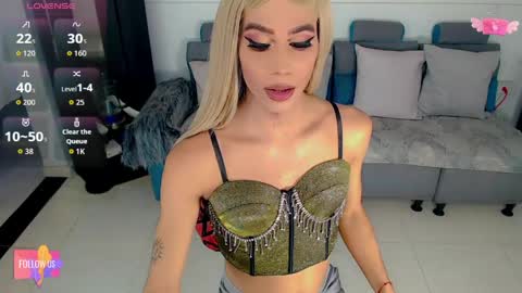 Snapshot of sophie_vall chatting on April 2026 12:42:02 AM sophie_vall online show from April 2026 12:42:02 AM