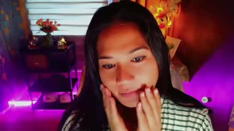 Sophie online show from April 2026 11:25:01 PM