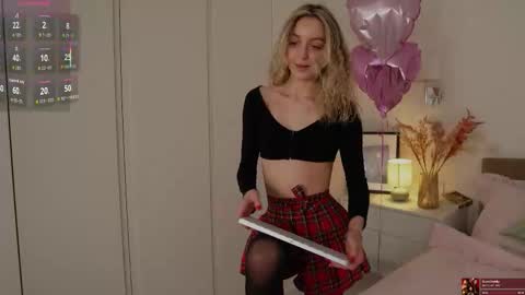 sophiebelll online show from March 2026 11:37:01 AM