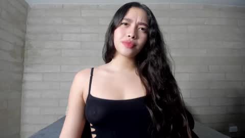 sophiebellucci online show from October 2025 09:48:02 AM