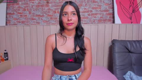 Sophie online show from January 2025 06:14:01 PM