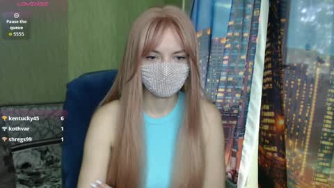 Sophie online show from May 2026 07:37:02 AM