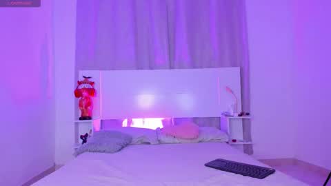 sophiecanbrook1 online show from November 2025 01:51:02 AM