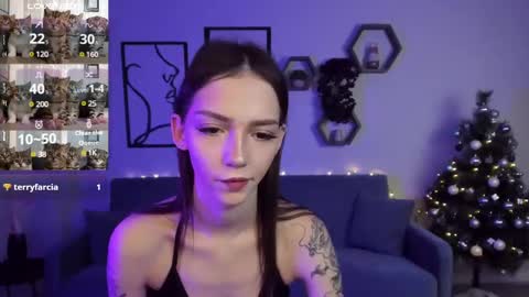 Sophie online show from December 2024 07:22:01 PM