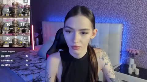 Sophie online show from February 2025 09:49:01 AM