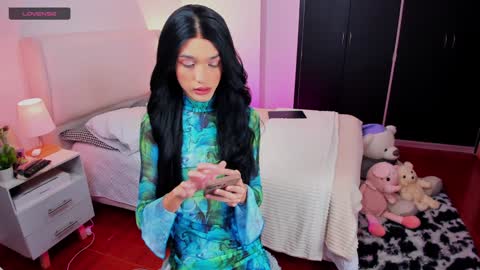    online show from December 2024 02:03:02 PM