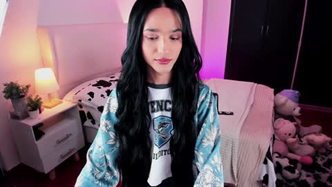    online show from February 2025 07:55:01 PM