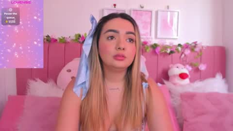 sophiee rosee online show from March 2026 06:33:01 PM