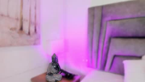 Sophie  online show from September 2025 11:25:01 AM