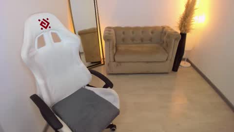 Snapshot of sophieee_lee chatting on September 2025 11:12:02 AM Sophie online show from September 2025 11:12:02 AM