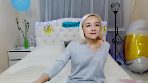 Snapshot of sophiekittyy chatting on September 2025 06:28:02 AM sophiekittyy online show from September 2025 06:28:02 AM