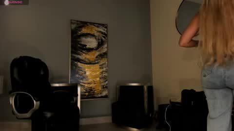 Snapshot of sophiepalmerx chatting on October 2025 10:01:02 AM Sophie Palmer online show from October 2025 10:01:02 AM