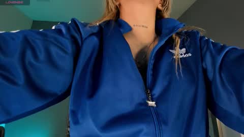 Snapshot of sophiepalmerx chatting on October 2025 11:00:01 AM Sophie Palmer online show from October 2025 11:00:01 AM