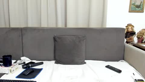 Sofia online show from September 2025 03:17:01 AM