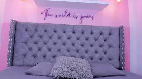 Snapshot of sophiia_77 chatting on February 2026 10:14:02 PM Sophii online show from February 2026 10:14:02 PM